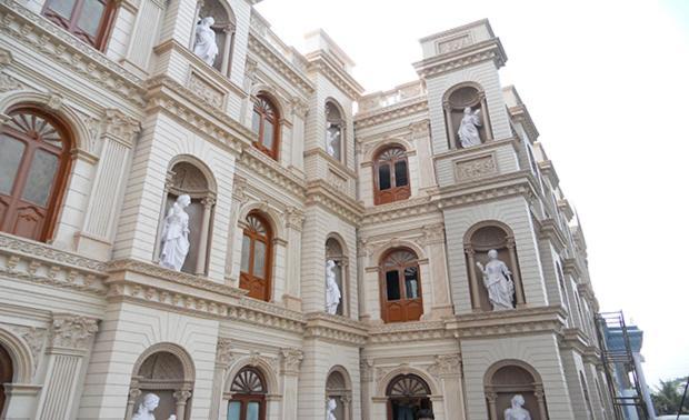 Aristro Club Hotel Kolkata Bagian luar foto