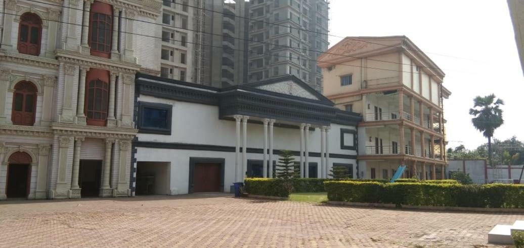 Aristro Club Hotel Kolkata Bagian luar foto
